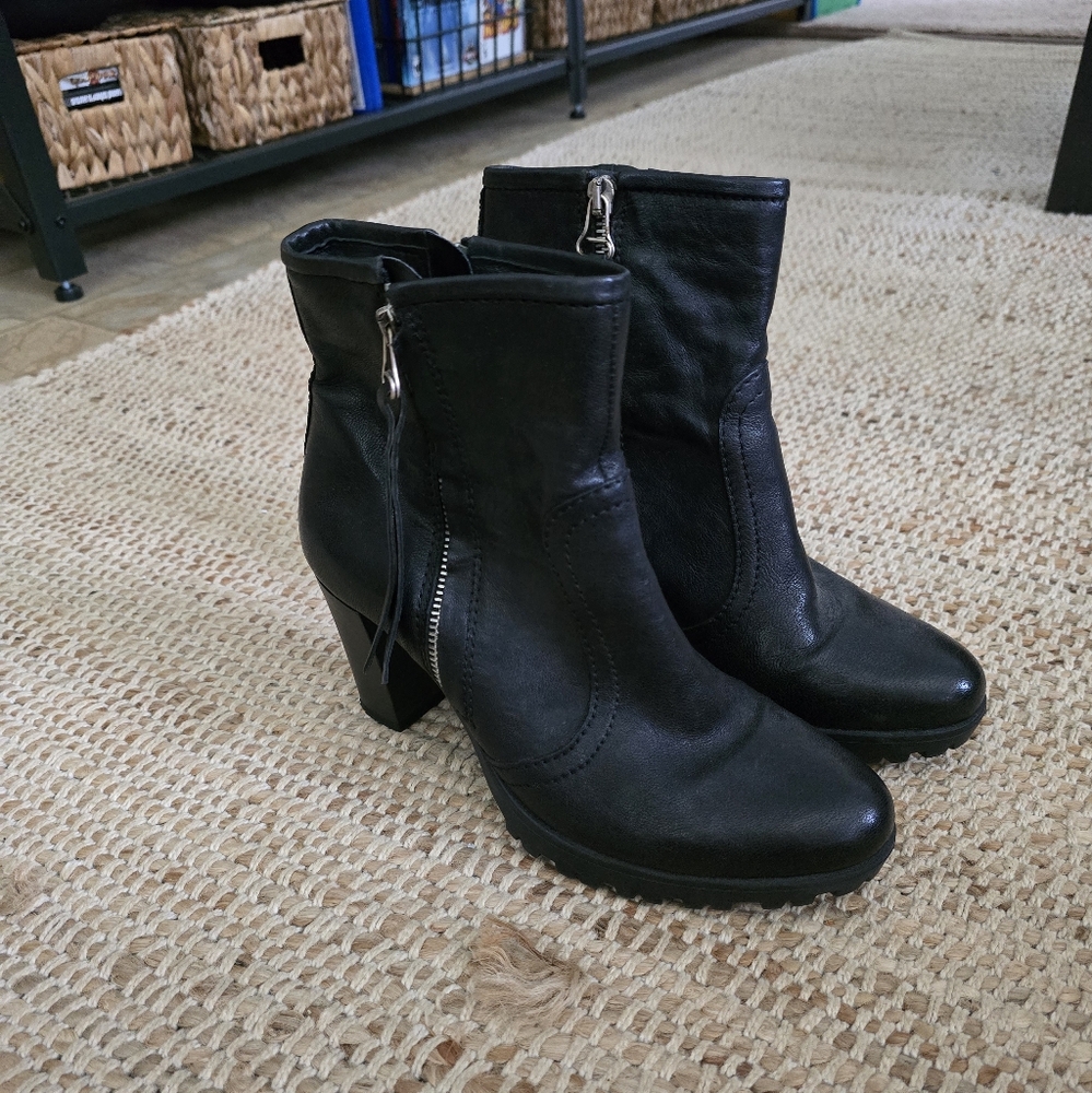 Sommerkind Black Leather Ankle Boots